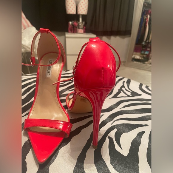 Cape Robbin red orange heels - Picture 4 of 4